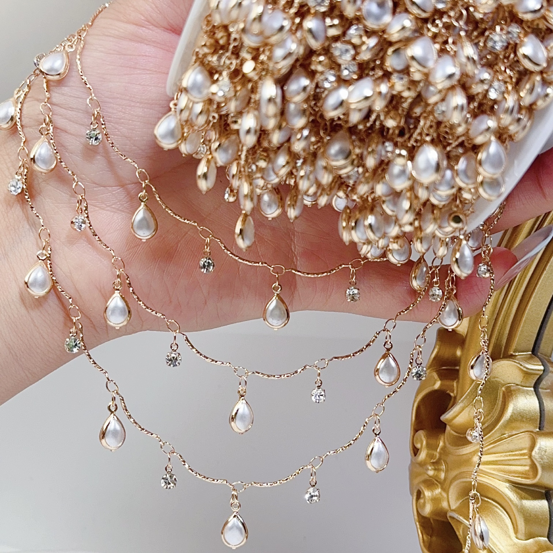 0.5/1/2M Exquisite Curved Stic - Pearl Trim Chain review and price