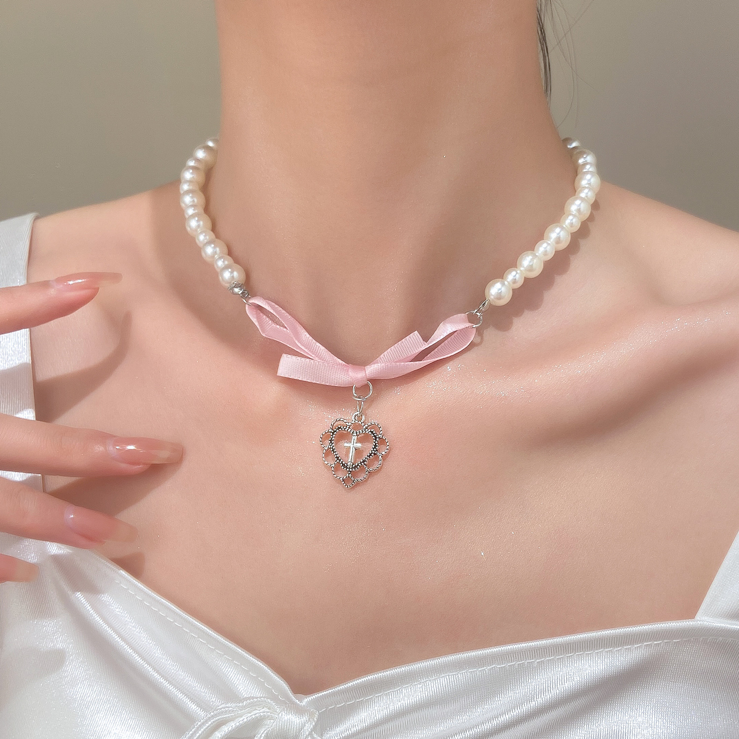 French Romantic Pink Bowknot H - Pearl Trim Chain review and price